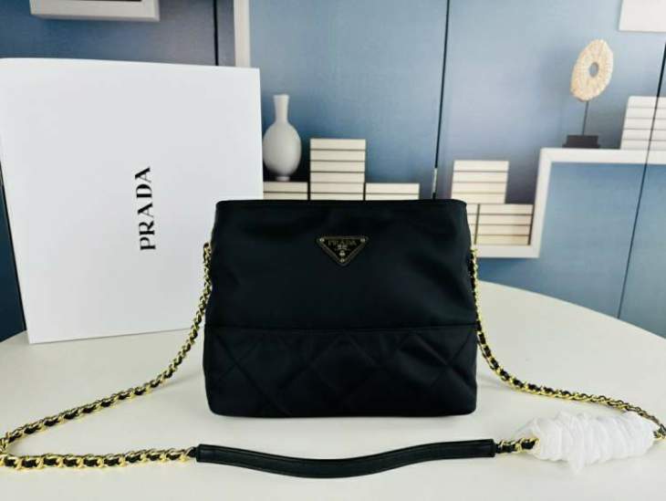 Picture of Prada Handbags _SKUfw168473743fw